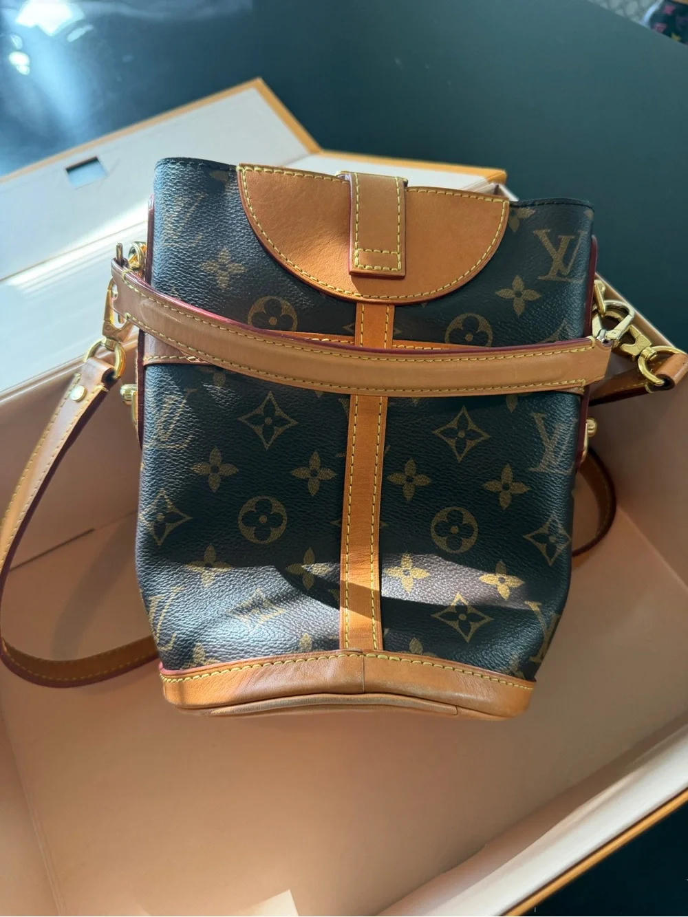 Louis Vuitton Interior Patch in Black with Tan Leather Label